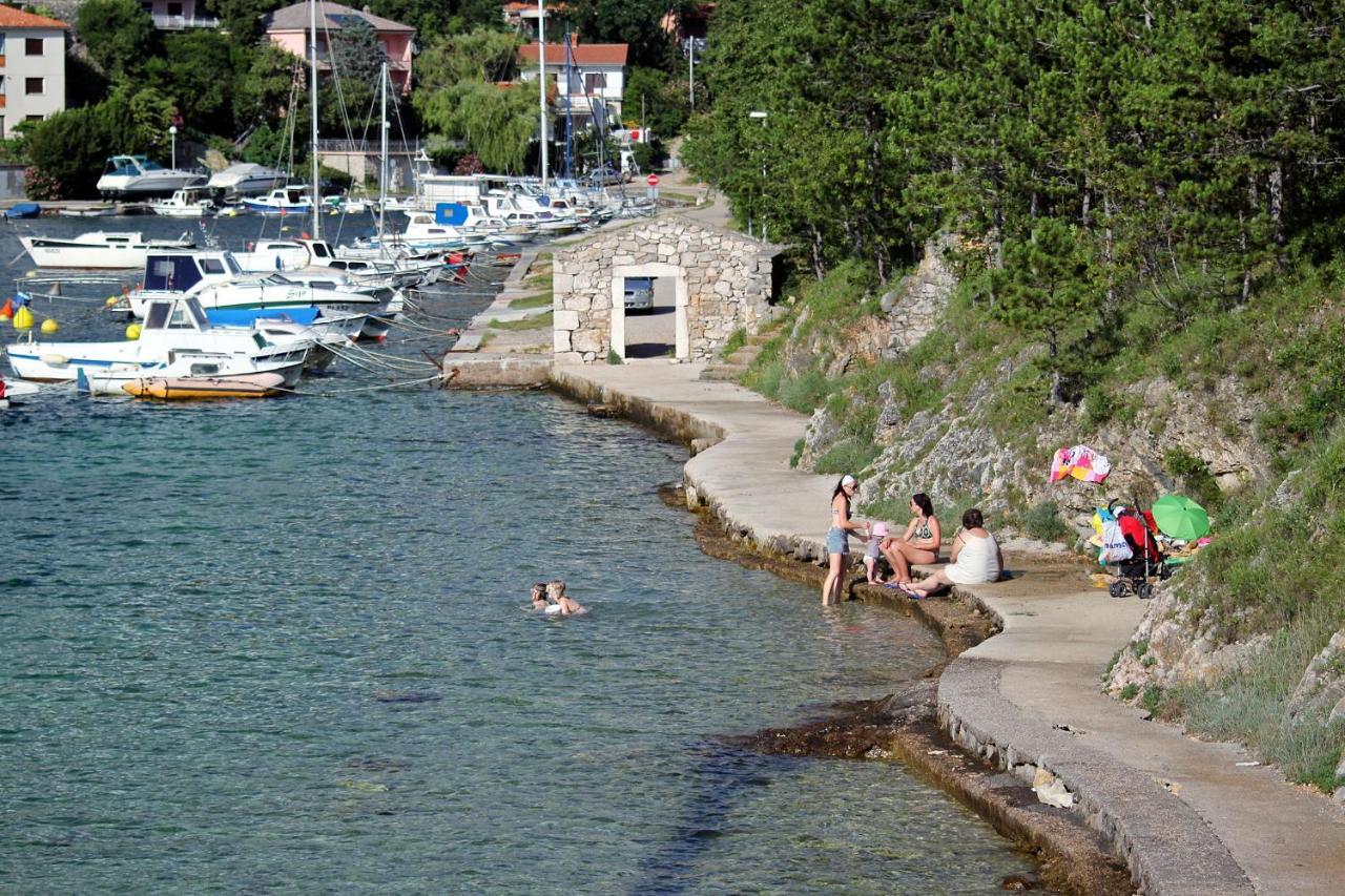 Apartments With A Parking Space Jadranovo, Crikvenica - 5533 Exteriör bild